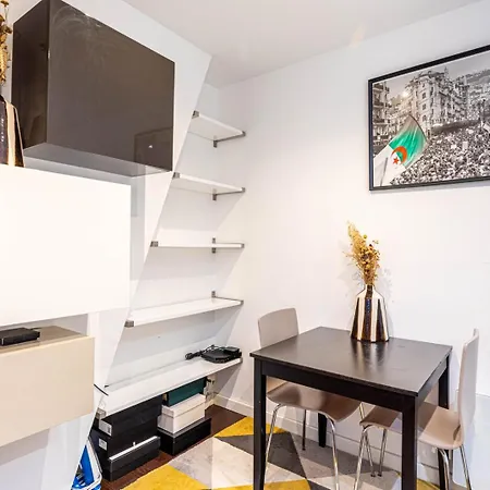 Guestready - Confortable A 2 Pas Du Louvre Appartement Paris