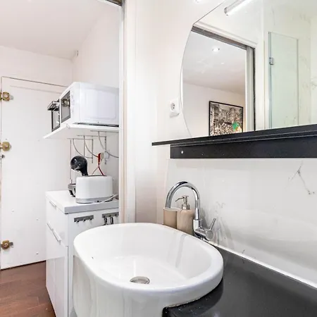 Guestready - Confortable A 2 Pas Du Louvre Appartement Paris